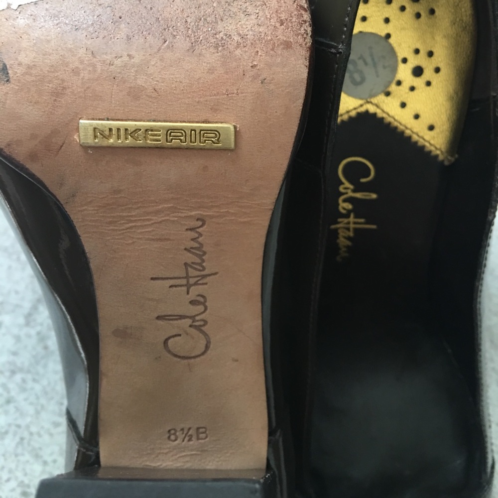 Cole Haan Olive Green Patent Block Heel Pumps - Picture 7 of 8